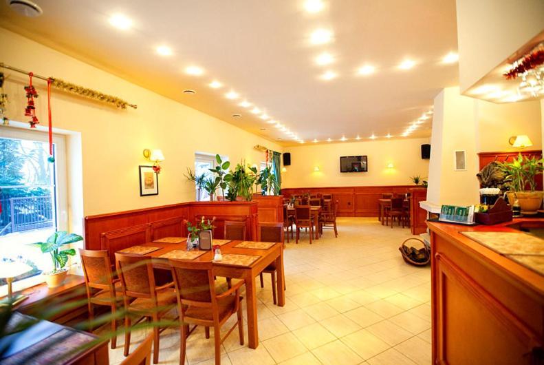 Hotel Korona Słubice المظهر الخارجي الصورة