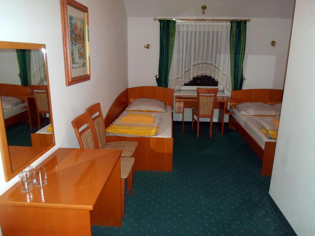 Hotel Korona Słubice الغرفة الصورة