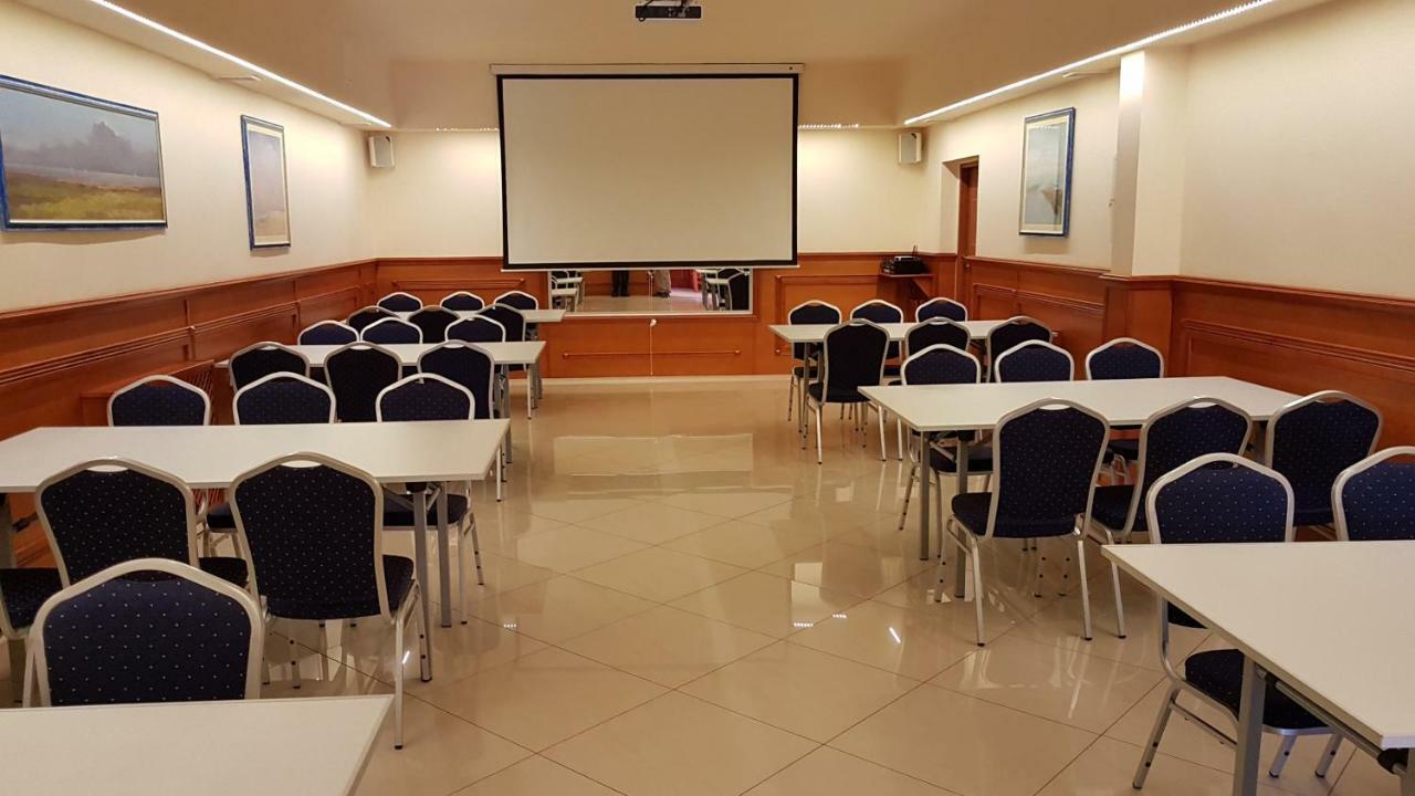 Hotel Korona Słubice المظهر الخارجي الصورة