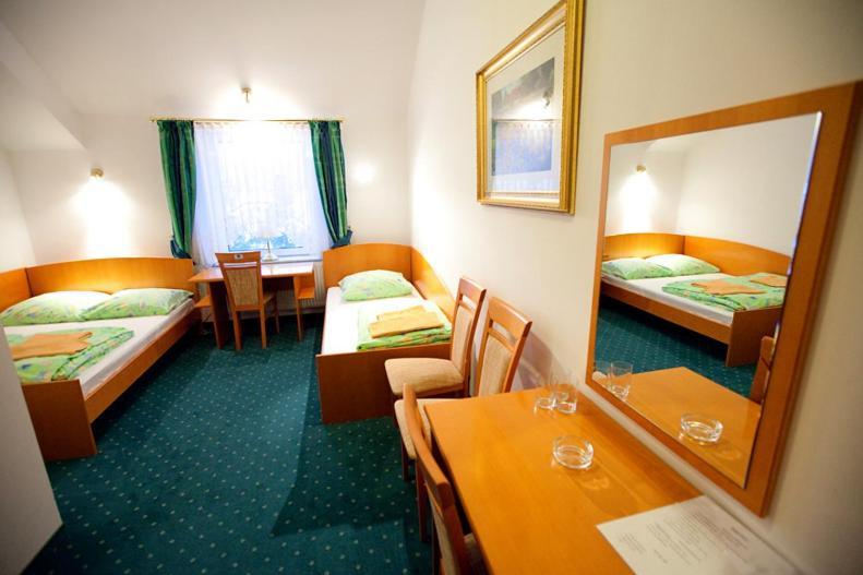Hotel Korona Słubice المظهر الخارجي الصورة